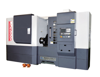 Tour CNC à banc incliné